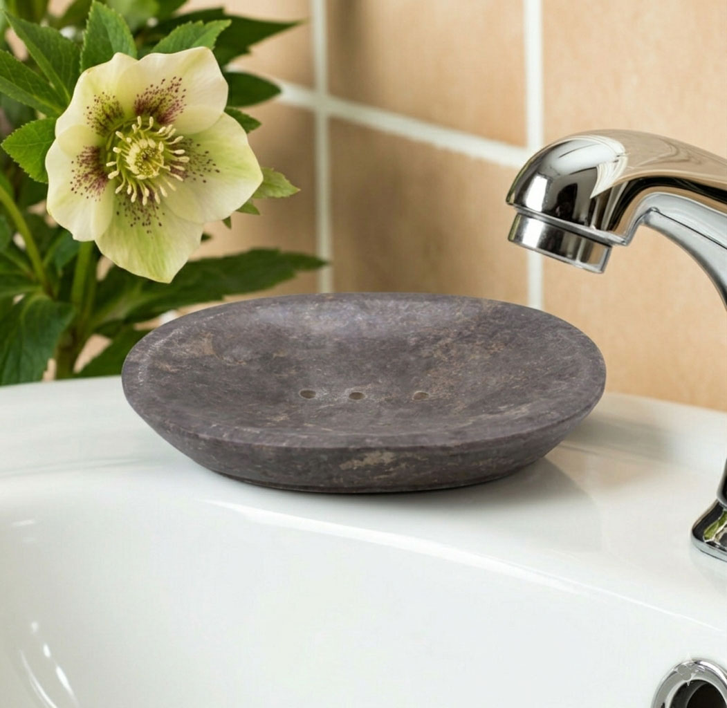 kamienna mydelniczka z szarego marmuru w kształcie owala
