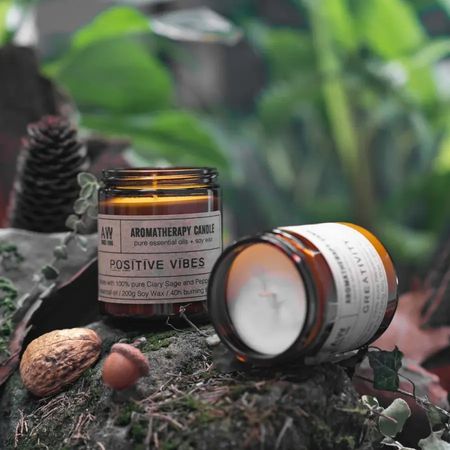 Aromaterapeutyczna świeczka sojowa - Pozytywne wibracje