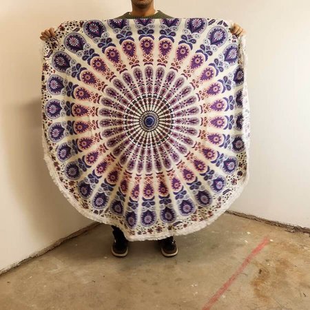 Bawełniana mandala na ścianę 130 cm z fioletowo-różowym pawim ornamentem