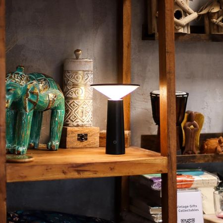 Lampka LED dotykowa stołowa - Minimalistyczna forma