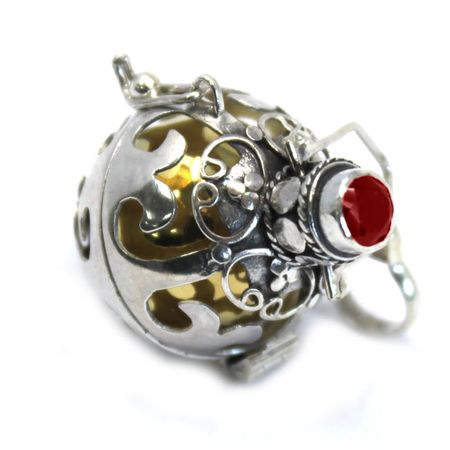 Wisiorek z dzwoneczkiem - Magia